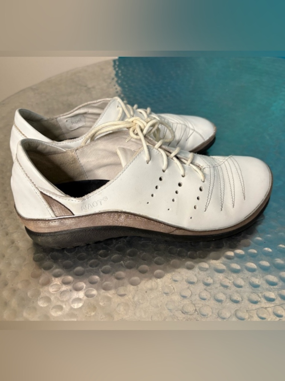 Naot Kumara Women's White Leather Lace-Up Flats Size 38 Size 8